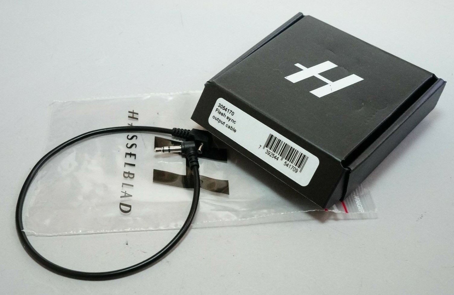 Hasselblad CFV Imacon Ixpress Digital Back Flash Sync Output Cable