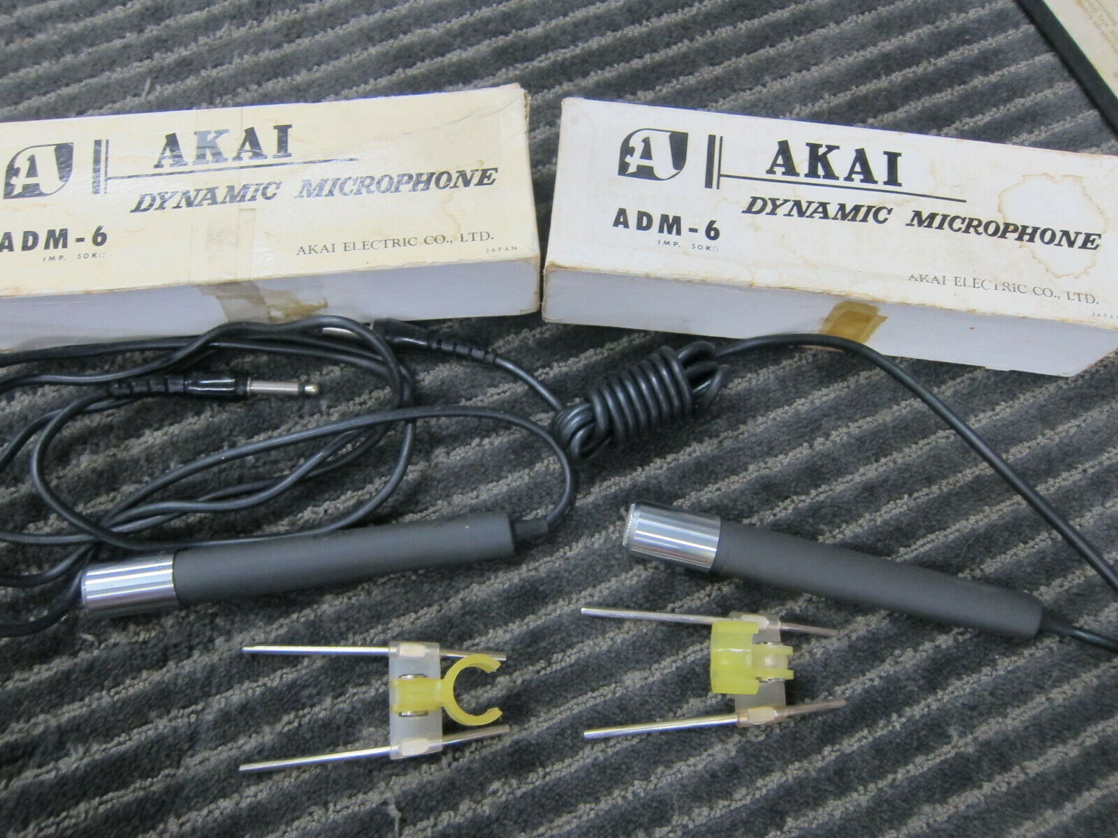 Pr Akai Adm-6 Microphones, Vintage, Boxes, Stands, Ex Japanese Quality