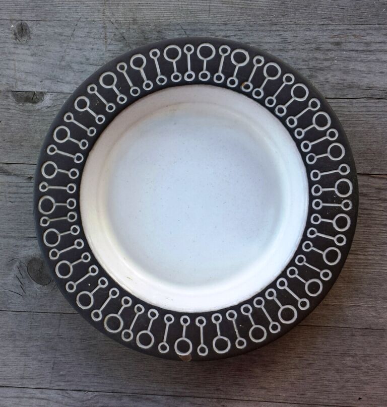 Upsala-ekeby Sweden 1960’s Ceramic Cornus Dish – Designer Goran Andersson