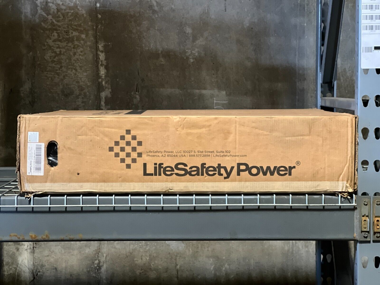 LifeSafety Power FPO150/250-3D8P2M8NL4E8M2/P16-C Avigilon Enclosure Power Supply