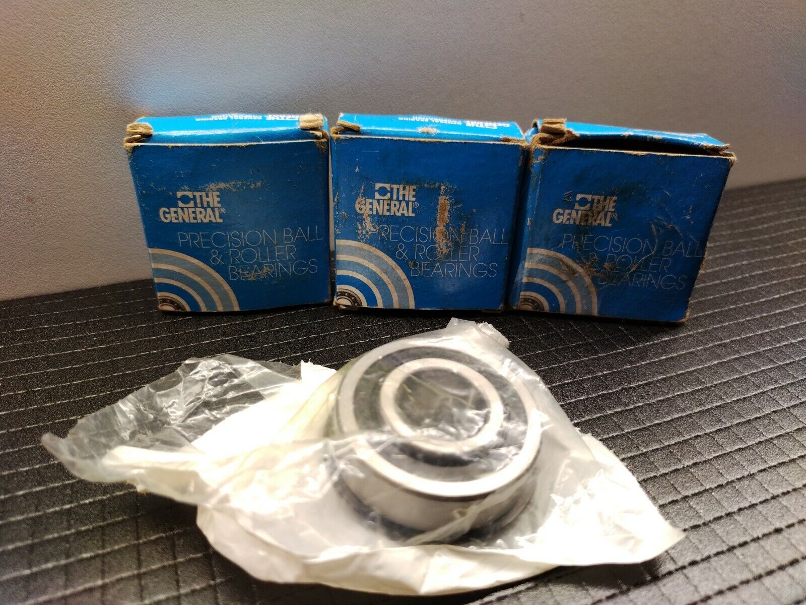 LOT OF 3.  THE GENERAL S8603-88-300  PRECISION BALL & ROLLER BEARINGS 7512DLG